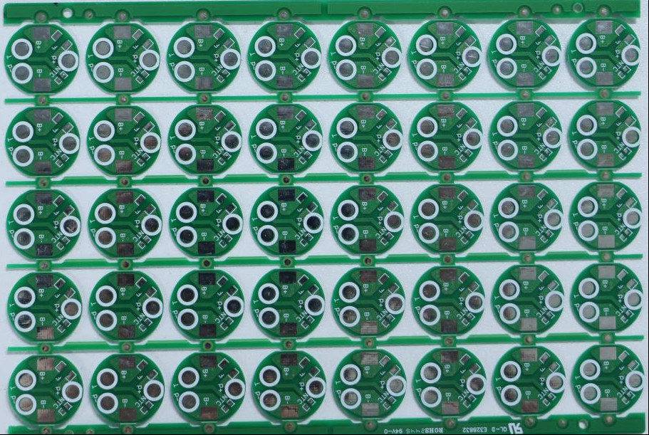 4 layer HASL-LF Flame Retardant  Rigid PCB Board  For Small Flashlights Customization